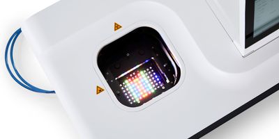 New light array module in the Biolector XT on a white background