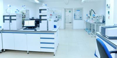 Analytical instruments in a lab setting